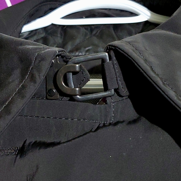 Bugatti Black Trench Coat - Size 44R - Picture 2 of 16